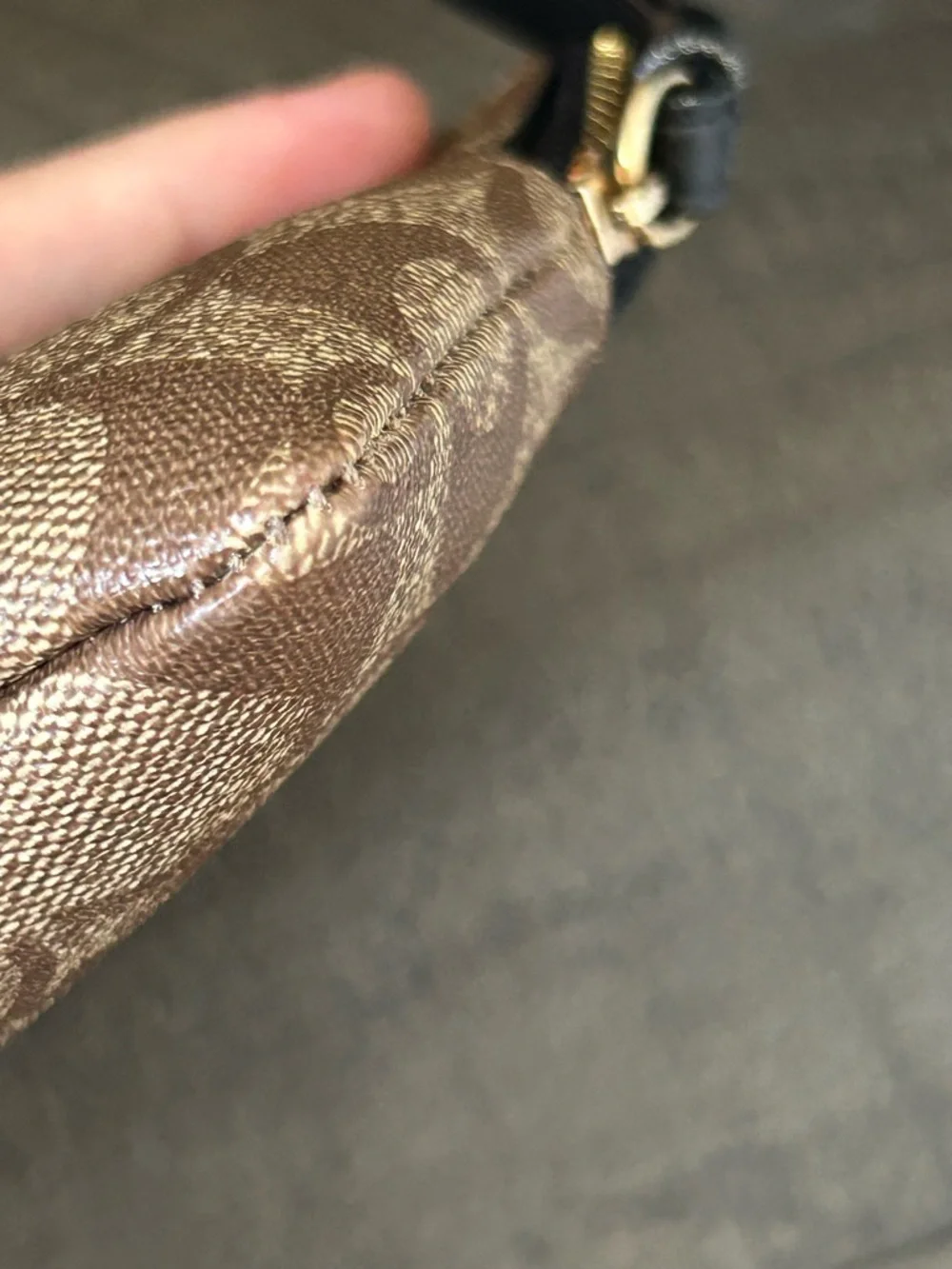 COACH large Halloween wristlet HTF - Picture 6 of 8
